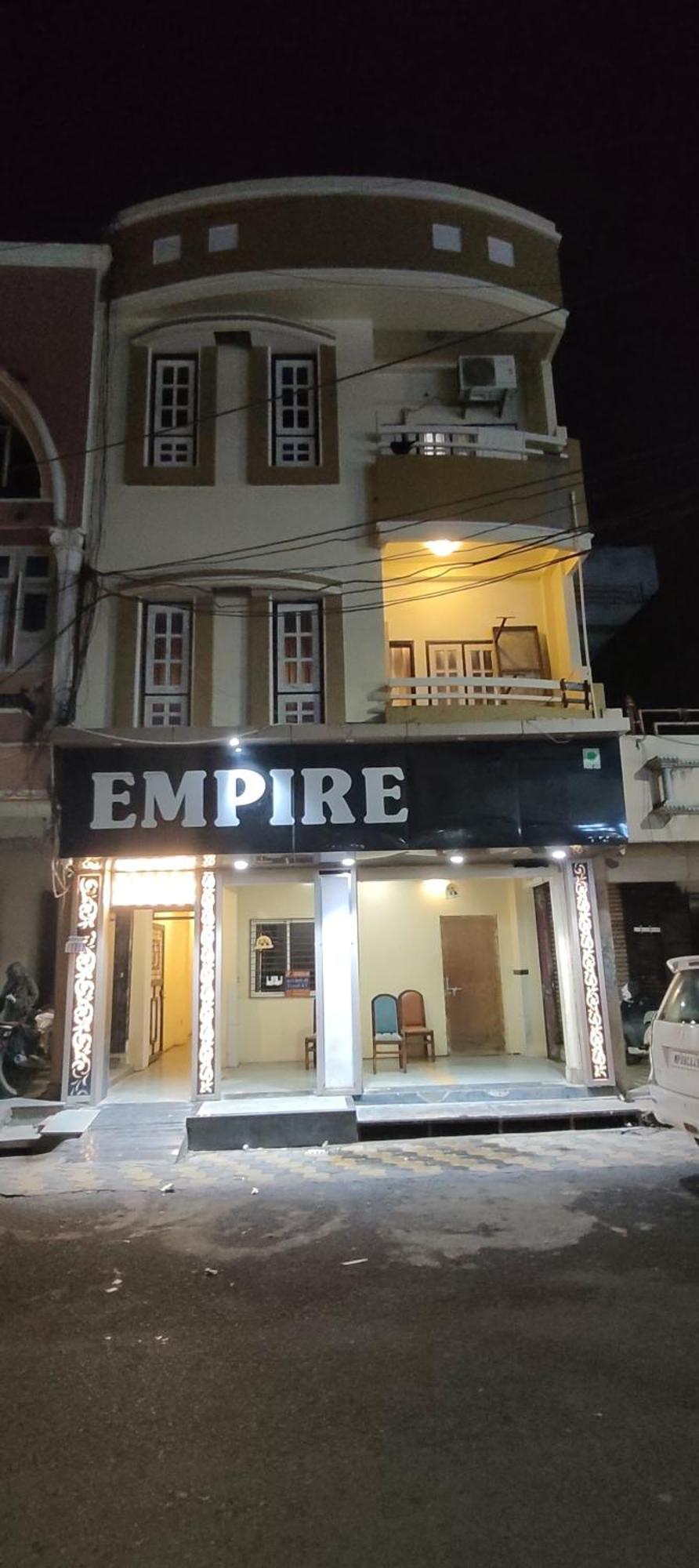 Hotel Empire Ujjain Exterior photo